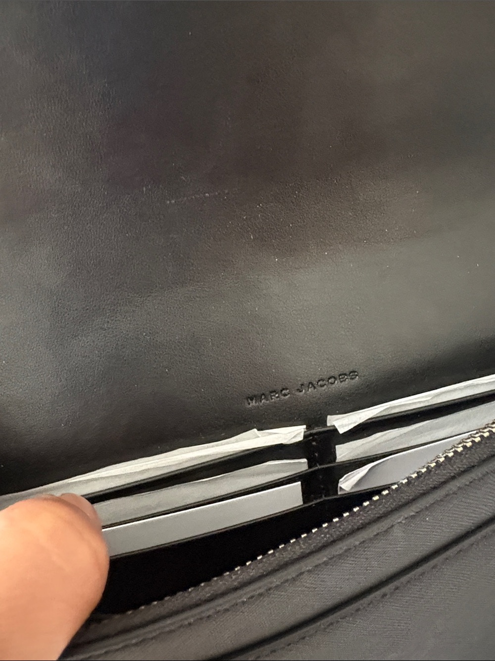 Marc Jacobs Black Leather Crossbody  Bag - Picture 4 of 11